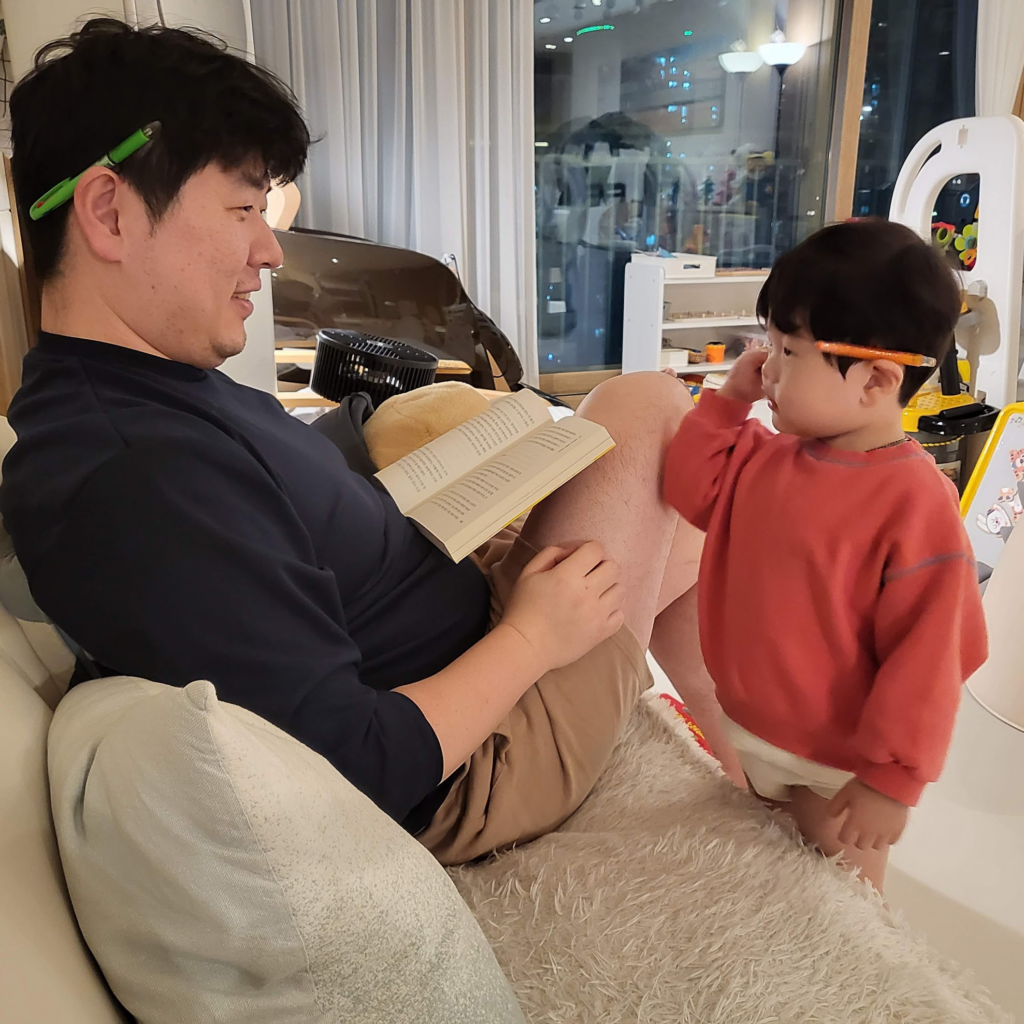 완독의 강박을 버리다: 뇌과학이 알려준 잠자리 독서의 진짜 의미